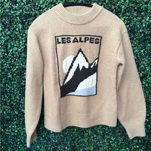 Super soft Crewneck Sweater in Beige with Mountain Les Alpes